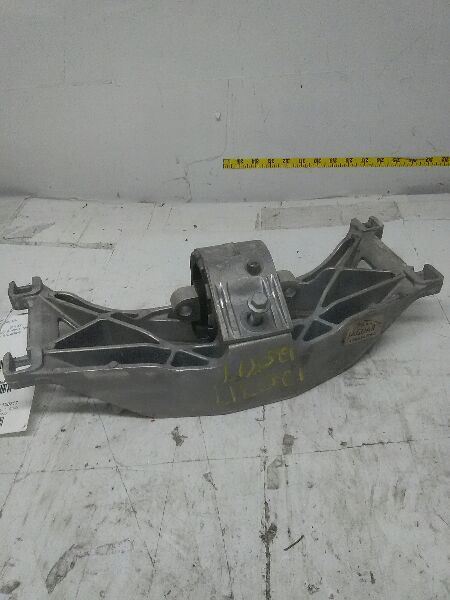 2011 Crossmember Transmission JAGUAR XJL   58577