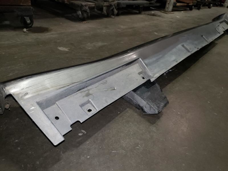 2011 INFINITI M37 RIGHT ROCKER PANEL MOLDING/GRY(K51) KR122325