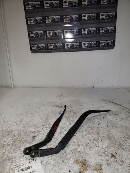 2011 INFINITI M37 WIPER ARM SET KR130255