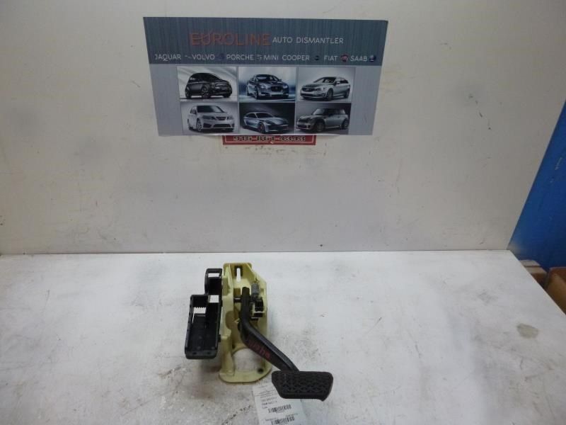 2011 Pedal Brake/Clutch BMW 528I  AA 20281