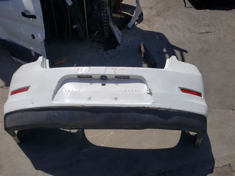 2013-2016 CHEVROLET MALIBU REAR BUMPER WHITE 22827123 KR130969