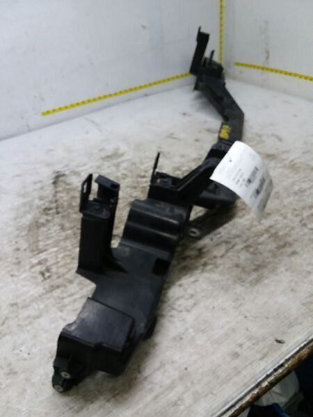 04-07 JAGUAR XJ8 Radiator Core Support AA65902