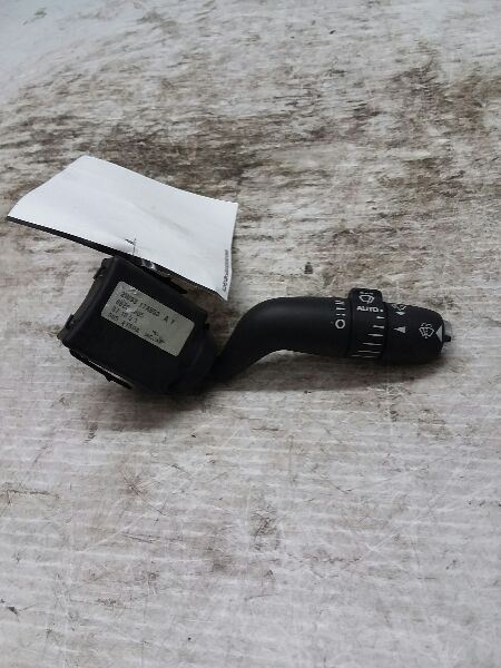 06-07JAGUAR  XJ8 Column Switch Column Mounted Wiper Right Hand  63301