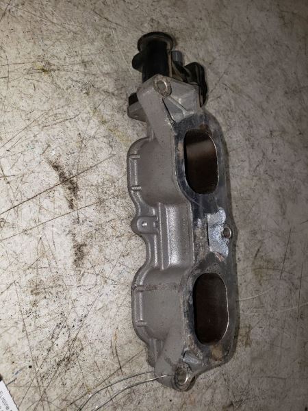 13-17 SUBARU XV CROSSTREK  Passenger Intake Manifold Lower With Motor AA108186