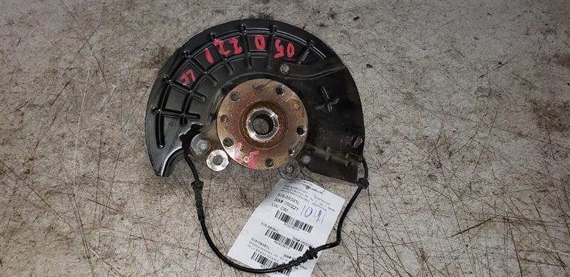 14-17 FIAT 500 Driver Front Spindle/Knuckle 4 Door L Model AA79013