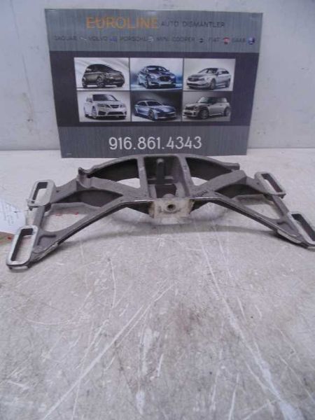 2000-2008 JAGUAR S TYPE TRANSMISSION MOUNT 34689