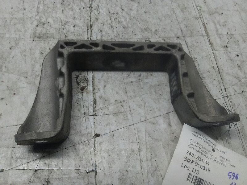 2004 Engine Mounts VOLVO S40  AA 59457