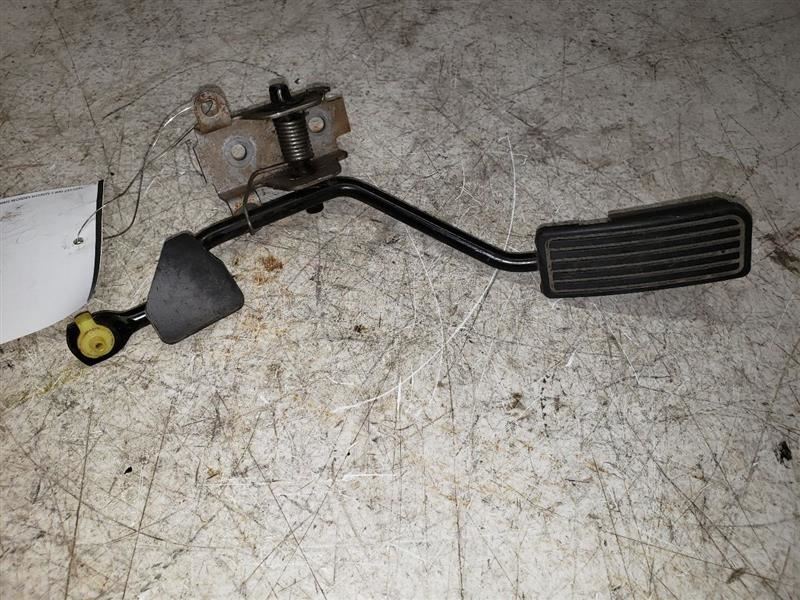 2005 Accelerator Parts  HONDA ELEMENT  AA107402