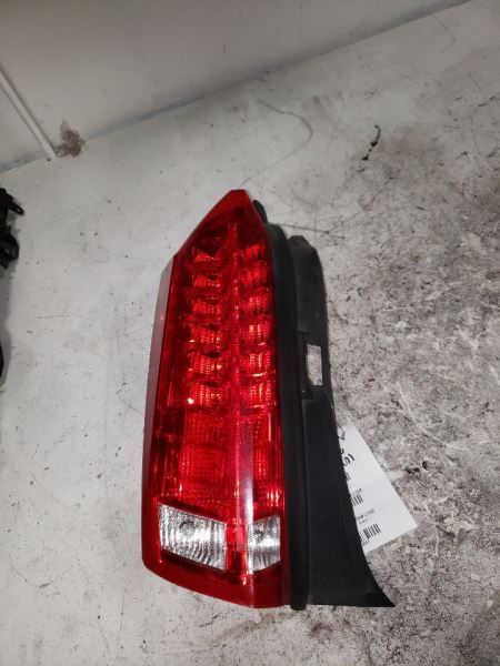 2010-2016 CADILLAC SRX LEFT TAIL LAMP 123647