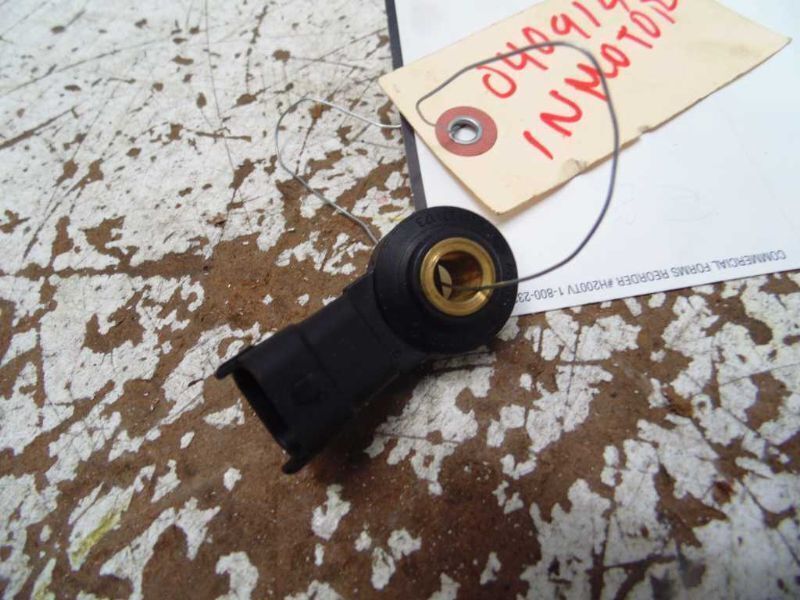 2012 500 FIAT KNOCK SENSOR 0 261 231 173     DM46835