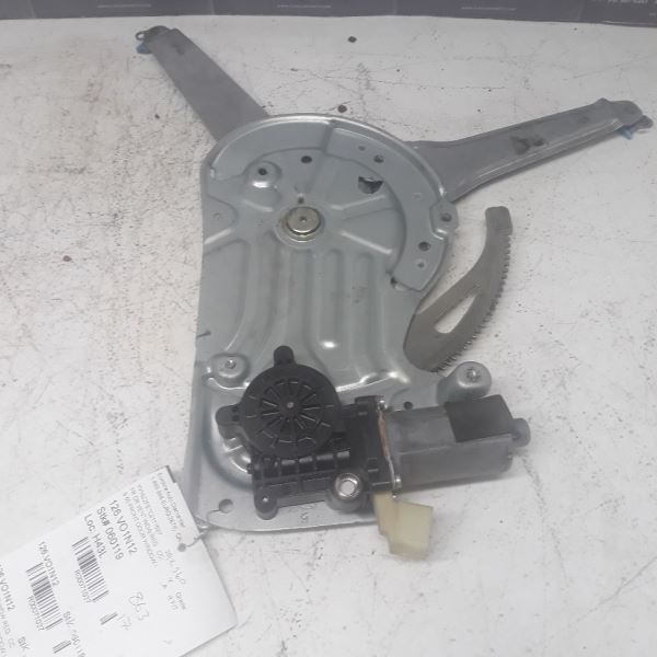 2012 Door Vent Window Regulator Front VOLVO S60    AA 71037