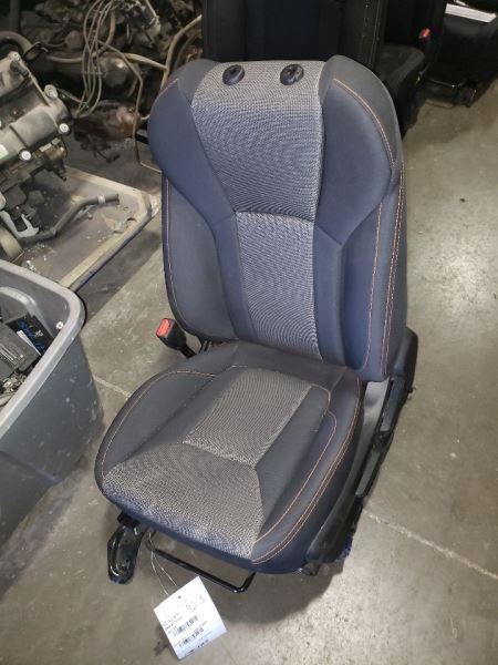 2019 Front Seat SUBARU CROSSTREK  78547