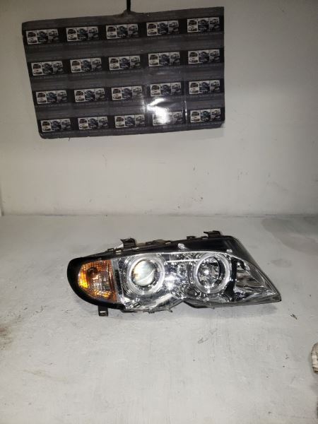 02-05 BMW 320i  Passenger Headlight Sedan Canada Market AA123849