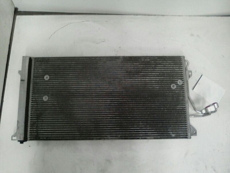 04-06 PORSCHE CAYENNE AC Condenser  53341