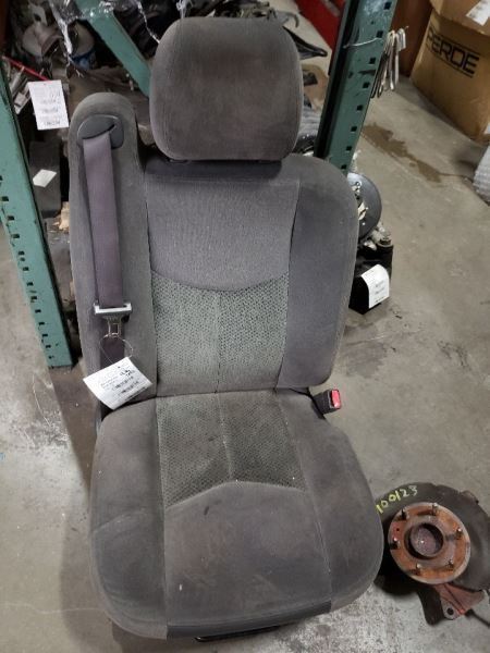 05-06 SIERRA 1500 PICKUP  Passenger Front Seat Bucket And Bench AA123262