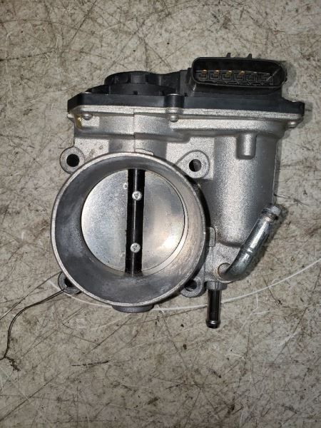 11-18 SUBARU FORESTER Throttle Body Throttle Valve Assembly 2.5L AA 107140