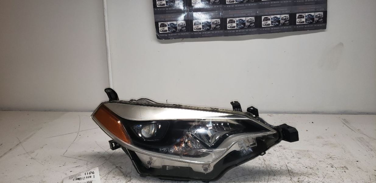 14-16 TOYOTA  COROLLA Passenger Right Headlight AA113520