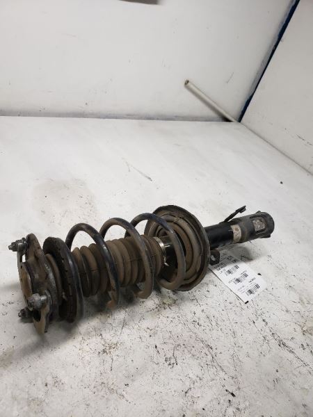 14-19 TOYOTA COROLLA Driver Strut Sedan Front Without Sport Suspension AA113573