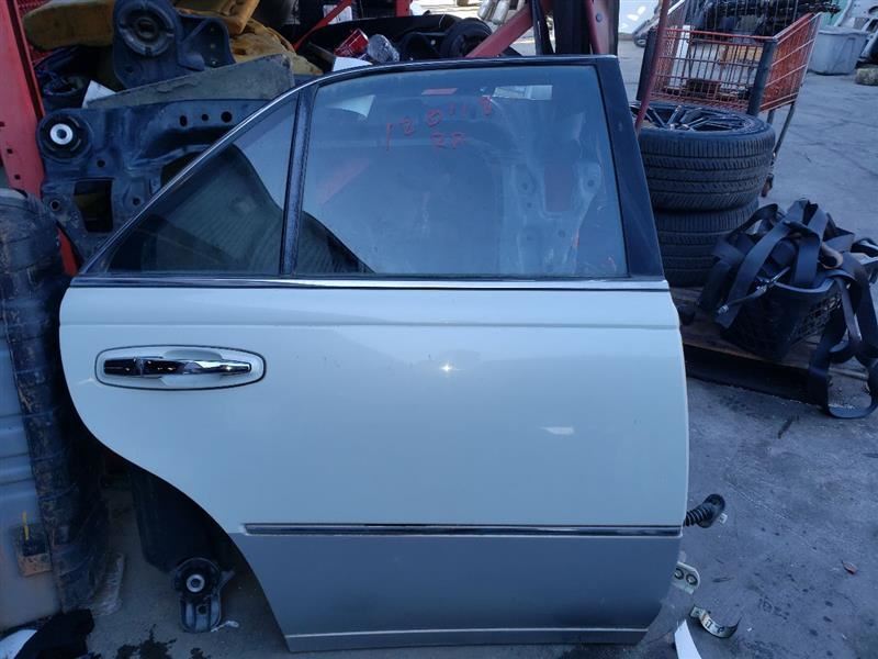 1997-2001 INFINITI Q45 RIGHT REAR SIDE DOOR WHITE KR127330