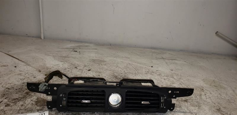 2004-2009 JAGUAR XJ8 CENTER AC VENT W/CLOCK 2W9319K617 2W9F15000AD KR121551