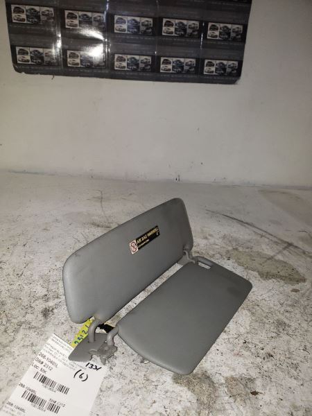 2006-2010 PORSCHE CAYENNE DRIVER SUN VISOR KR126304