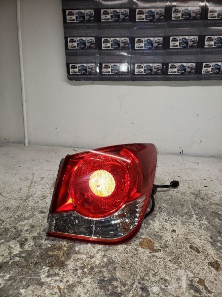 2011-2016 CHEVROLET CRUZE RIGHT TAIL LIGHT KR121353