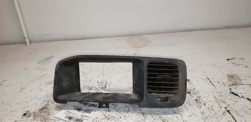 2011-2018 VOLVO S60 AC VENT W/ DASH CENTER SCREEN BEZEL 30791675 KR113323