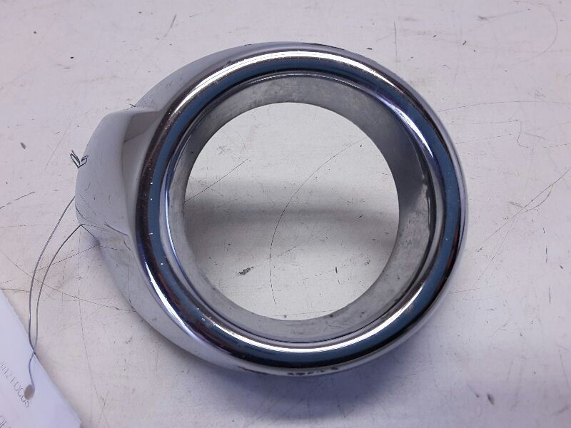 2012-2014 FORD FOCUS RIGHT CHROME FOG LIGHT TRIM RING OEM KR84069