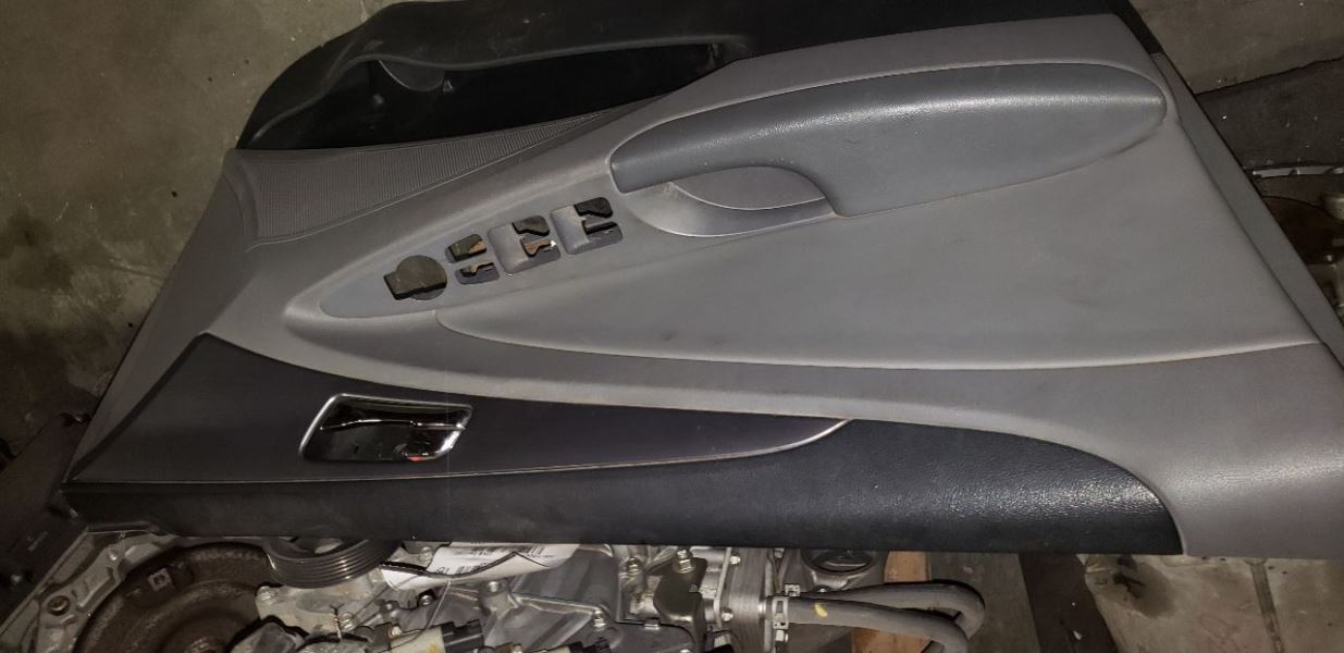 2013 Front Door Trim Panel  HYUNDAI SONATA  AA119525