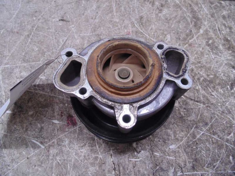 98-07 JAGUAR XJ8 Coolant Pump AA43521