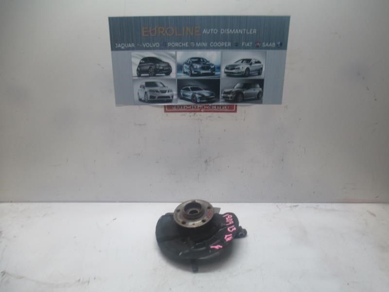 99-04 VOLVO 70 SERIES Driver Left Front Spindle/Knuckle Convertible AA16506