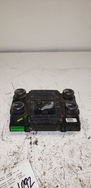 Audio Equipment Radio S60 Control Panel Fits 11-13 VOLVO 60 SERIES 112915