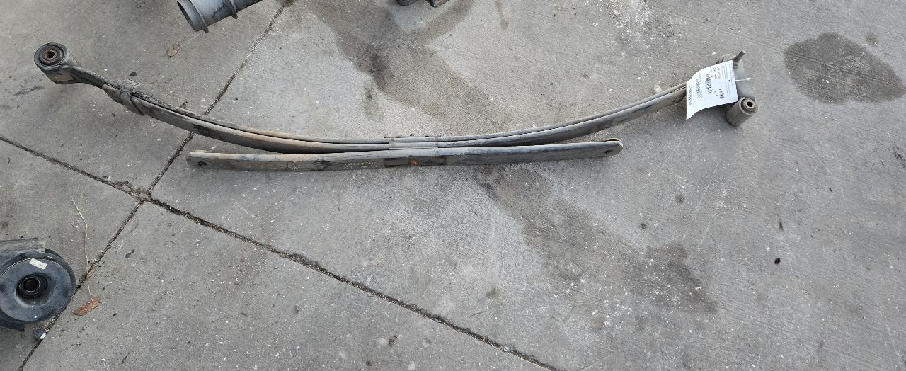 Rear Leaf Spring W/ Hybrid Option 3 Leaf Fits 07-13 SIERRA 1500 PICKUP KL135296