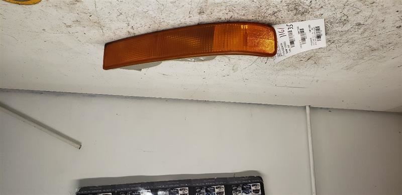 03-20 EXPRESS 2500 VAN Passenger Corner/Park Light Below Headlamps AA117102