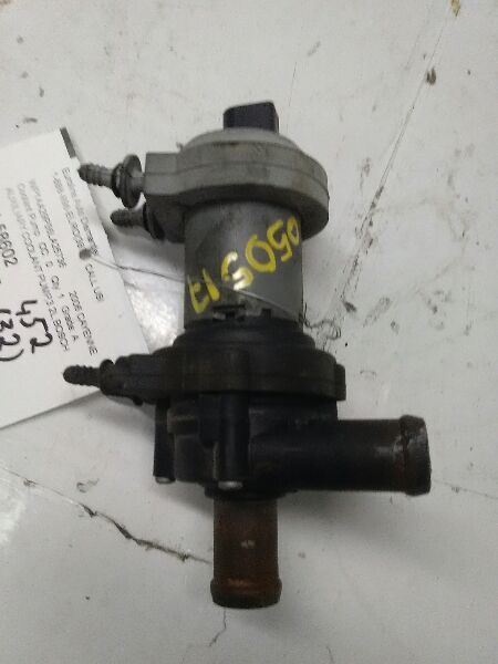 04-06 PORSCHE CAYENNE Coolant Pump 3.2L AA 54465