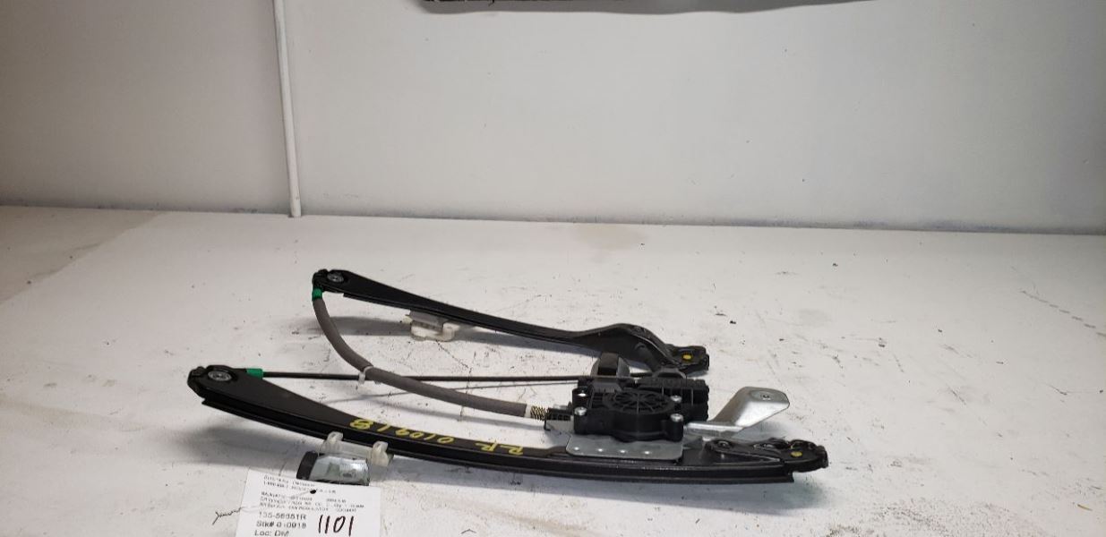 04-07JAGUAR  XJ8 Passenger Right Rear Window Regulator Base AA 114137