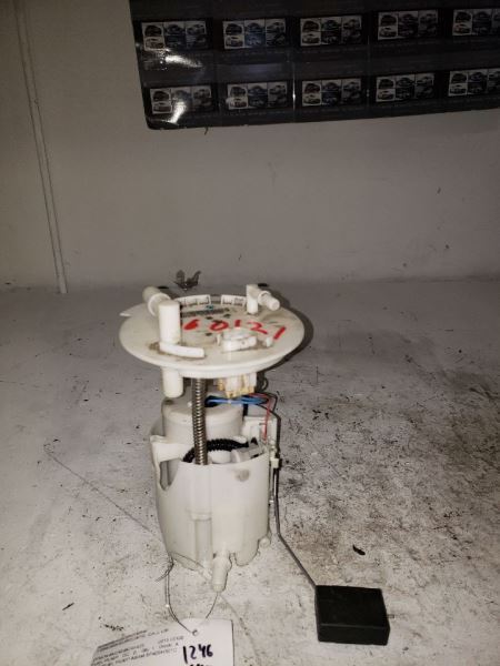 11-15 FORD  MKX Fuel Pump Assembly AWD  125611