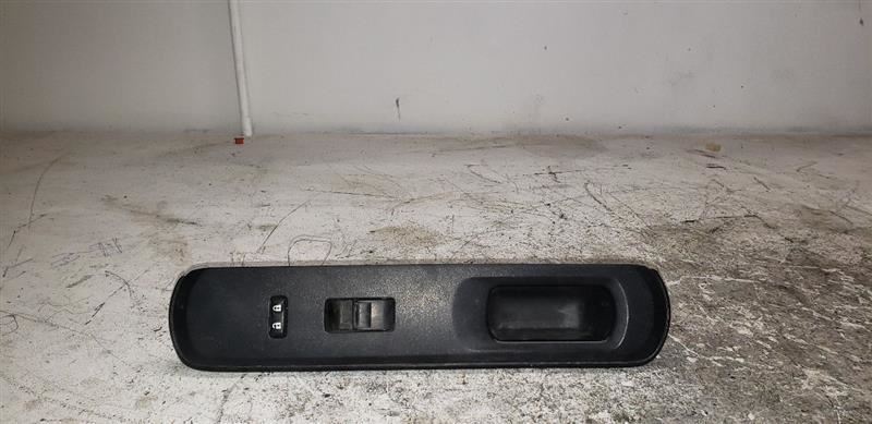 15-19 TOYOTA  PRIUS Driver Front Door Switch Driver's Master Prius C 116258