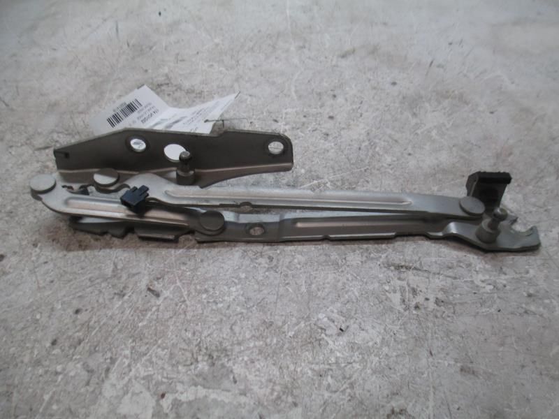 2002 Trunk Lid Hinge VOLVO S80  AA 14119