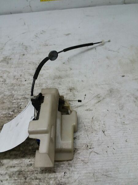 2004 Lock Actuator PORSCHE CAYENNE  62651