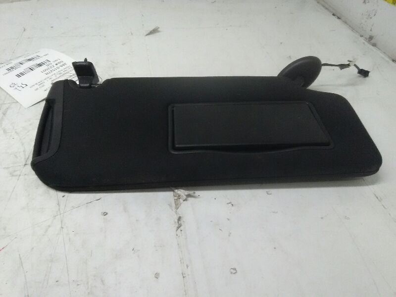 2011-2014 CHRYSLER 300 RIGHT SUN VISOR KR58609