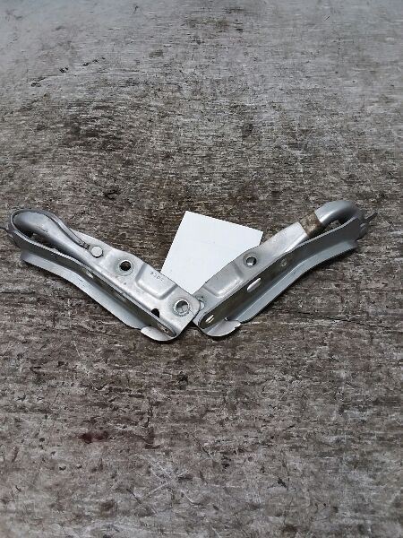 2015 Hood Hinge CHEVROLET IMPALANEW AA 69268