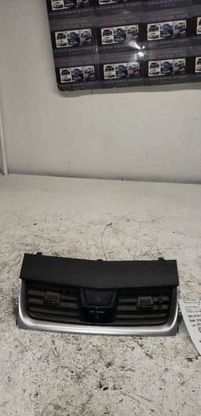 2016-2018 NISSAN ALTIMA CENTER A/C VENT 68750-9HS0A 118998