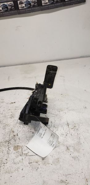 XJ8L      2005 Accelerator Parts 114588