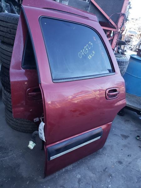 00-06 TAHOE Driver Rear Side Door With Privacy Tint Glass Electric AA121729