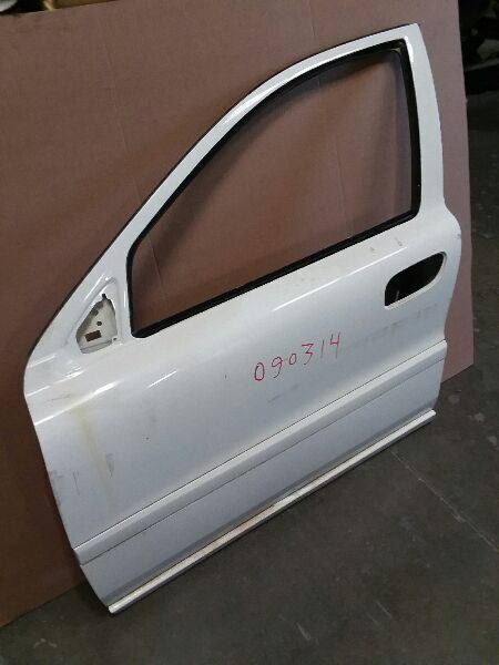 01-09 VOLVO 60 SERIES  Driver Left Front Door Sedan AA69100