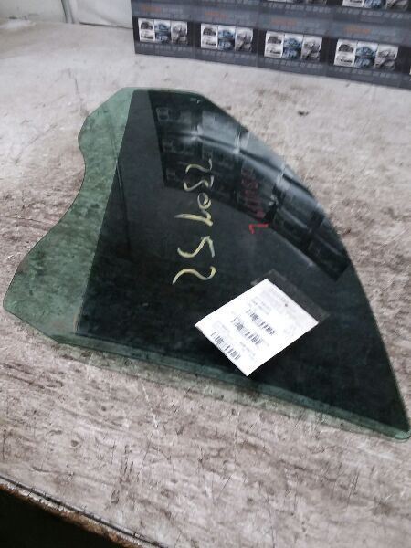 03-09 MERCEDES E-CLASS Driver Front Door Glass 211 Type E300  69545