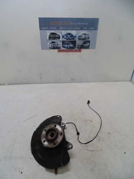 03-14 VOLVO XC90  Passenger Right Front Spindle/Knuckle AA21393