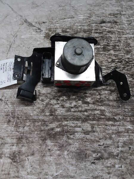 09-10 MINI COOPER CLUBMAN Anti-Lock Brake Part Assembly 68203