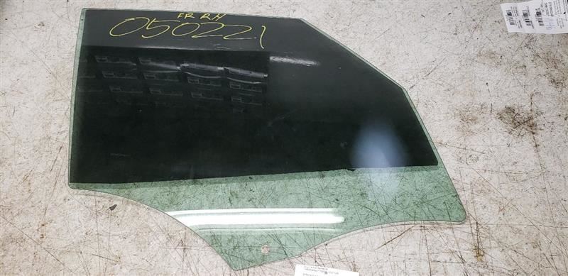 14-17 FIAT 500 Passenger Front Door Glass 4 Door L Model AA110131